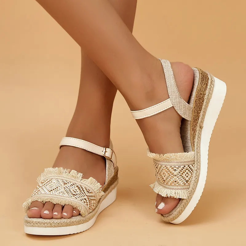 Zeline - Stylische Keilschuhe mit Schnallenriemen und bequemem Halt