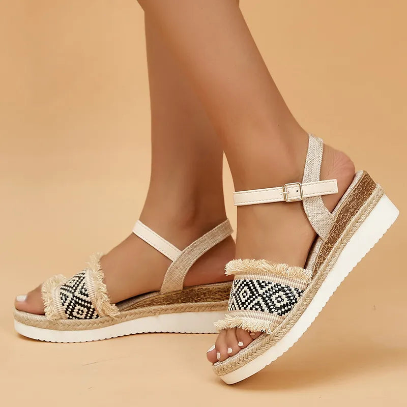 Zeline - Stylische Keilschuhe mit Schnallenriemen und bequemem Halt