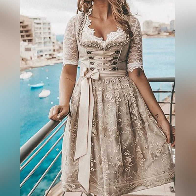 Pauline – Lässiges Oktoberfestkleid mit verstellbarem Gürtel und Knopfdetail