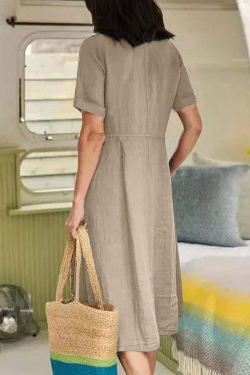 Candy - Elegantes Hemdkleid mit kurzen Ärmeln und Knopfleiste