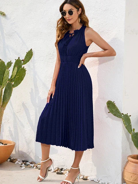 Beatrix - Modisches ärmelloses Plisseekleid mit Neckholder