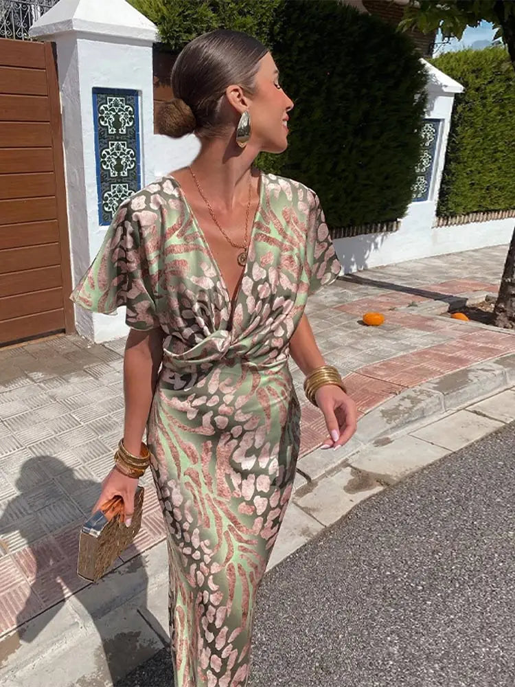 Julia - Modisches bedrucktes V Ausschnitt Kleid mit kurzen Ärmeln