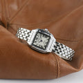 Corinna - Leichte quadratische Uhr mit Stahlarmband für luxuriösen Look