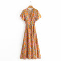 Samira – Maxikleid mit Flatterärmeln und durchgehendem Blumenmuster
