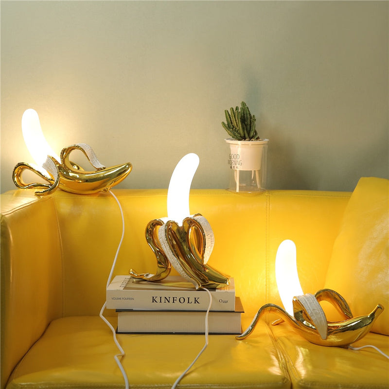 GlowNana – Bananenförmige Tischleuchte mit Art-Déco-Form und sanftem Umgebungslic