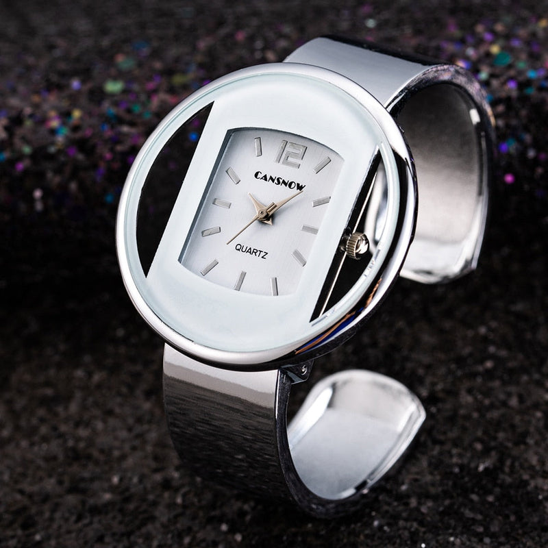 Michelle – Elegante Uhr mit rundem Zifferblatt und Armband im Armbandstil