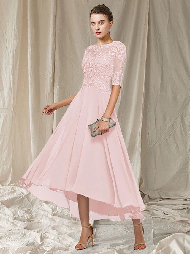 Paula – Elegantes Rundhalskleid mit kurzen Ärmeln für einen luxuriösen Look