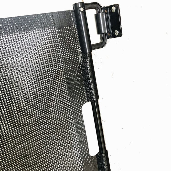 SafeNest – Breites einziehbares Sicherheitstor mit sanftem Aufrolldesign