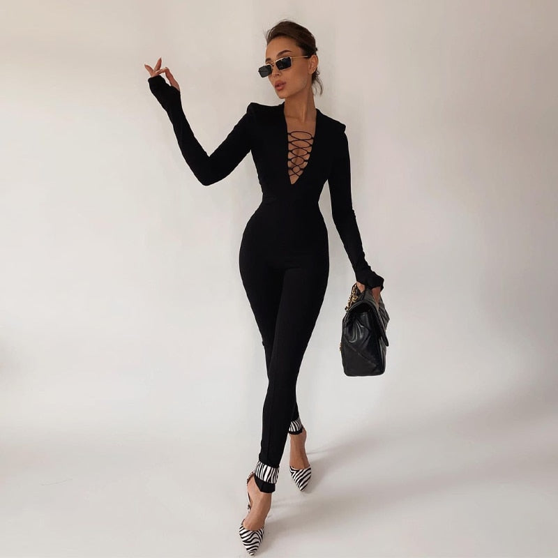 Nova - Lässiger Jumpsuit mit V-Ausschnitt und langen Ärmeln