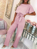 Zareen – Lässiger langer Jumpsuit mit Rüschengürtel kurzen Ärmeln und geradem Bein