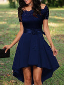 Virella – Off-Shoulder-Ausgestelltes Kleid mit elegantem hohen Saum