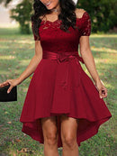 Virella – Off-Shoulder-Ausgestelltes Kleid mit elegantem hohen Saum