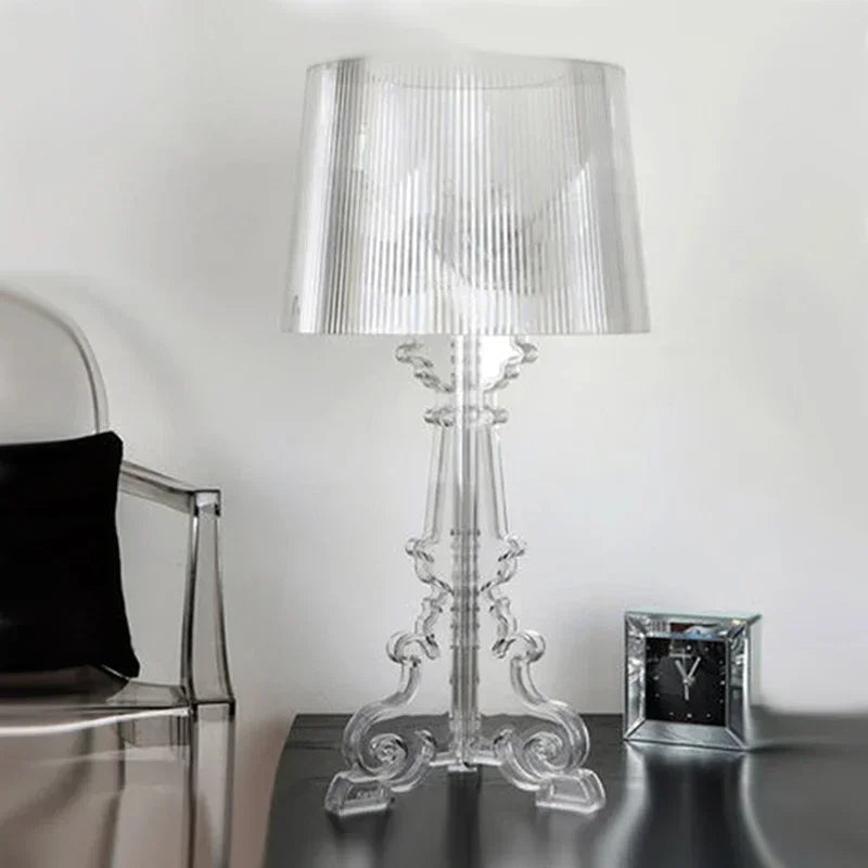 LuxeGlo – Elegante transparente Tischlampe für luxuriöse Wohnkultur