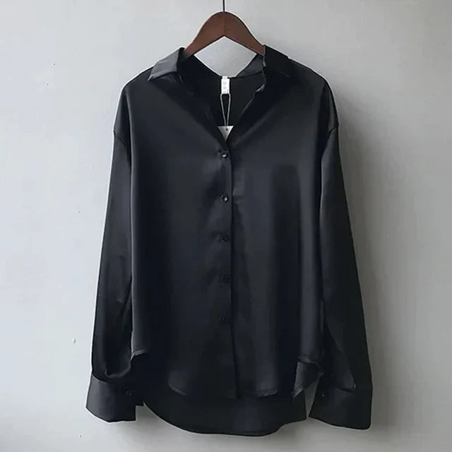 Alina – Langarmshirt mit Umlegekragen und Knopfleiste