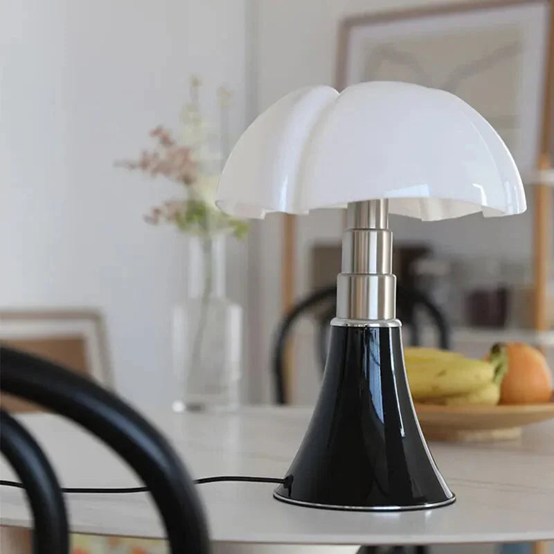 AuraFlex - Verstellbare Tischleuchte mit Dimmer und LED Licht zur Dekoration