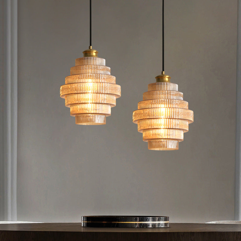 LuxeHalo - Pendelleuchte mit elegantem Schirm und verstellbarer Hängekette