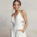 Alina – Eleganter rückenfreier Jumpsuit mit V Ausschnitt und Spaghettiträgern