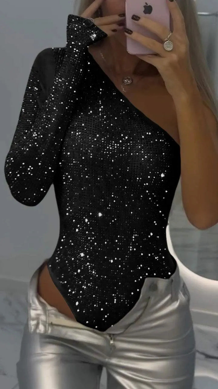 Emma – Modisches Eine Schulter Schlanke Passform Top mit Strass Einzelheiten