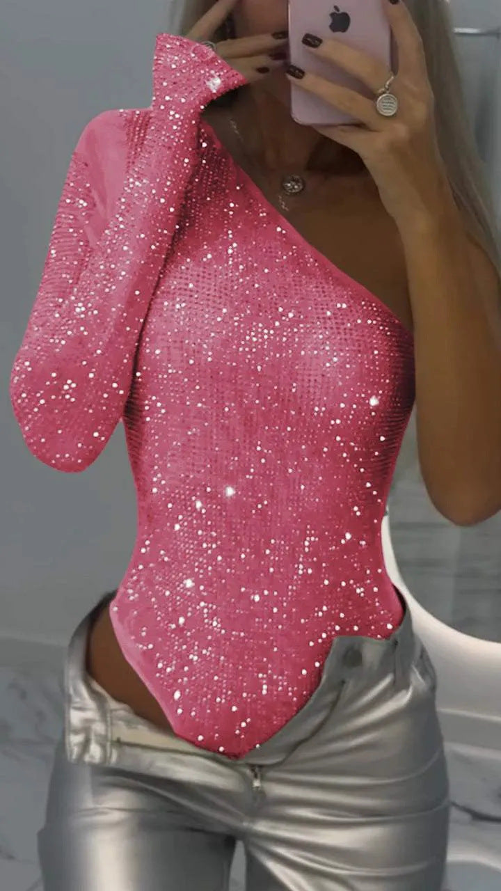 Emma – Modisches Eine Schulter Schlanke Passform Top mit Strass Einzelheiten