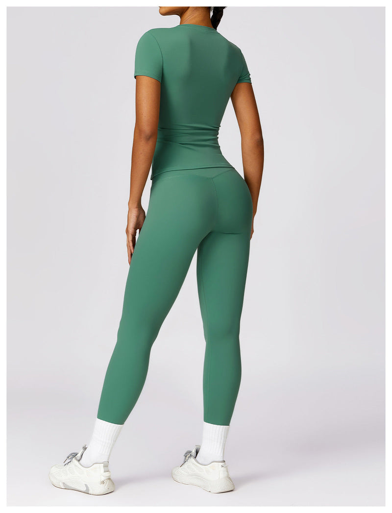 Nova – Figurbetontes Kurzarm-Top-Set mit High-Rise-Leggings