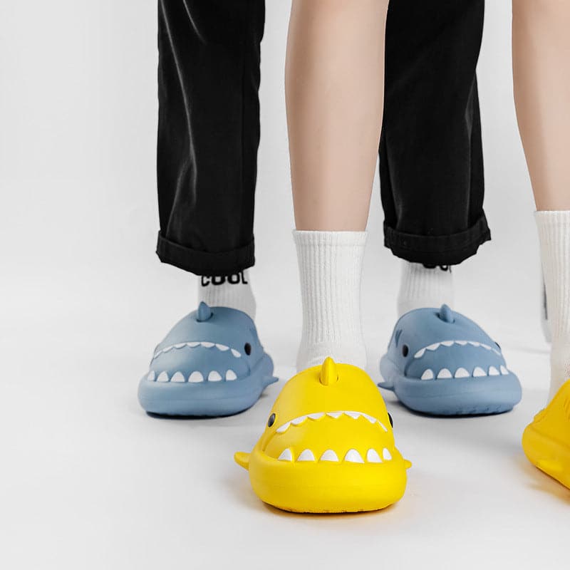 Sarah – Elegante Hausschuhe mit Hai-Motiv und rutschfester Sohle
