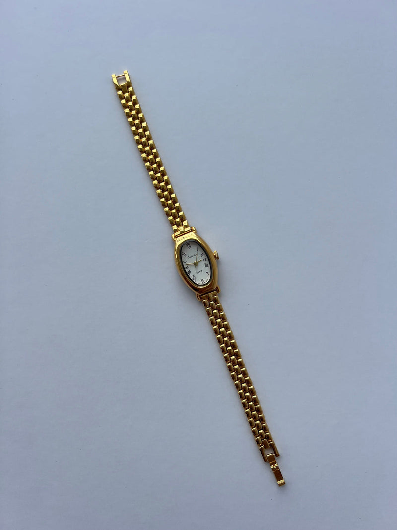 Clara – Stilvolle Uhr mit luxuriösen Armbändern und wasserdichtem Entwerfen