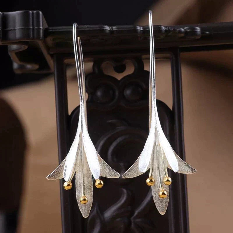 Marisa – Elegante Blumenohrringe mit schlankem und stilvollem Entwerfen