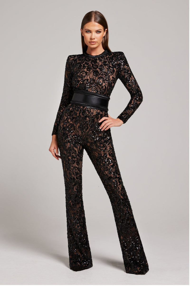 Doreen – Modischer Langarm Jumpsuit mit Rundhalsausschnitt und hohem Taillengürtel