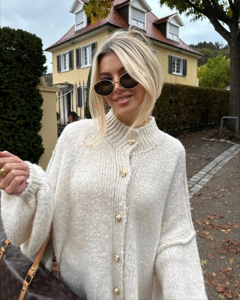 Ella - Langärmelig Überdimensionale Strickjacke Mit Knöpfen