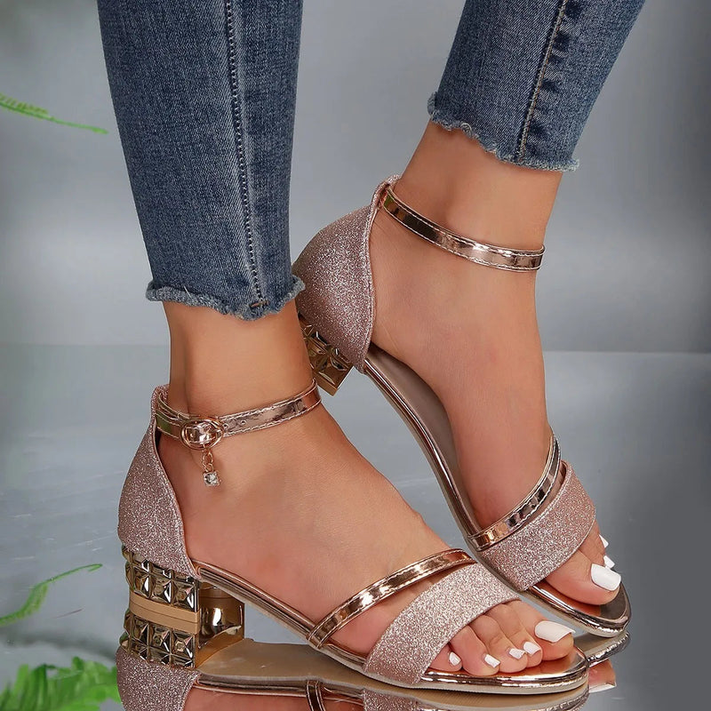 Bertina – Elegante Sandalen mit offener Spitze verstellbarem Knöchelriemen und niedrigem Absatz