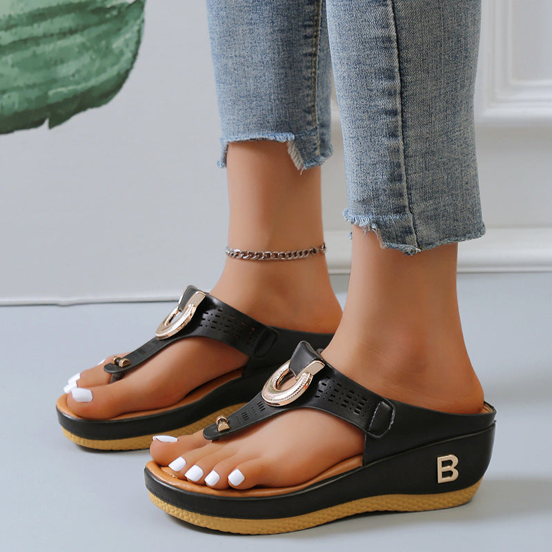 Amelie – Leichte Sandalen mit dicker Sohle und atmungsaktivem Entwerfen