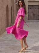 Annelie – Lässiges Midikleid mit V Ausschnitt kurzen Ärmeln und Seitenschlitz