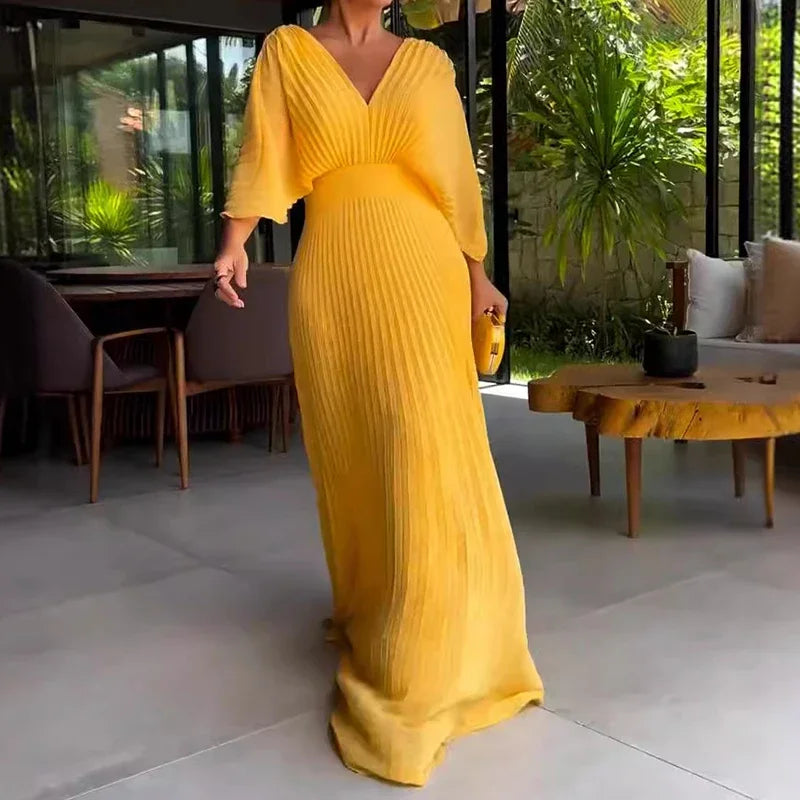 Alisa – Elegantes Plissee Longkleid mit V Ausschnitt und Fledermausärmeln