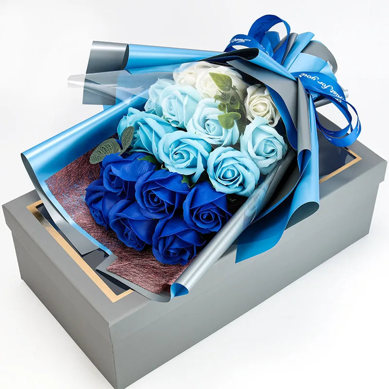 FloraBloom – Seifenblumenstrauß mit duftenden realistischen Rosen