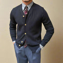 Anselm - Langärmelige V Ausschnitt Gestrickt Strickjacke Mit Knöpfen