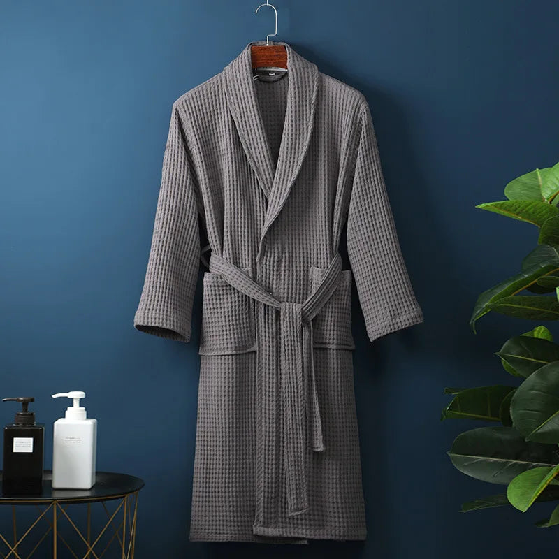 AureaLux – Hochwertiger Langarm-Bademantel mit lässiger Passform und tiefen Taschen