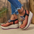 Talia – Keilsandalen mit Perlendetail vorne und Slip-On-Design
