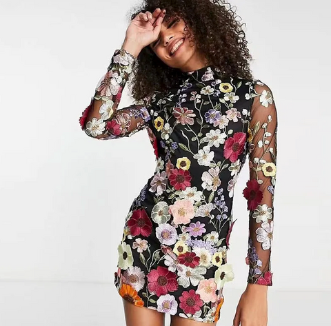 Elysia - Langärmelig Blumen Gestickt Minikleid
