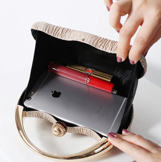 Alina – Stilvolle Handtasche mit luxuriösem runden Griff und geräumigem Innenraum