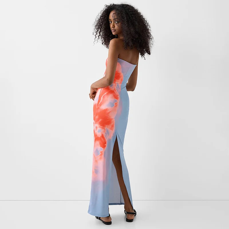 Melina – Elegantes Schulterfrei Longkleid mit einzigartigem Print Entwerfen