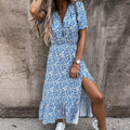 Alina – Modisches V Ausschnitt Blumendruck Kleid mit kurzen Ärmeln und Seitenschlitz