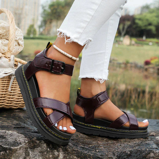 Miriam - Lässige offene Sandalen mit Schnalle und rutschfester Sohle