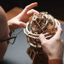 TimeSphere – Sphärischer Tourbillon Zeitschaltuhr mit mechanischem Getriebemodell