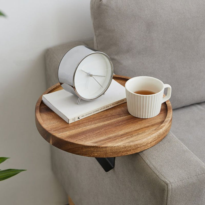 ArmNest – Verstellbarer Sofa Armlehnen Tabletttisch mit Stauraum