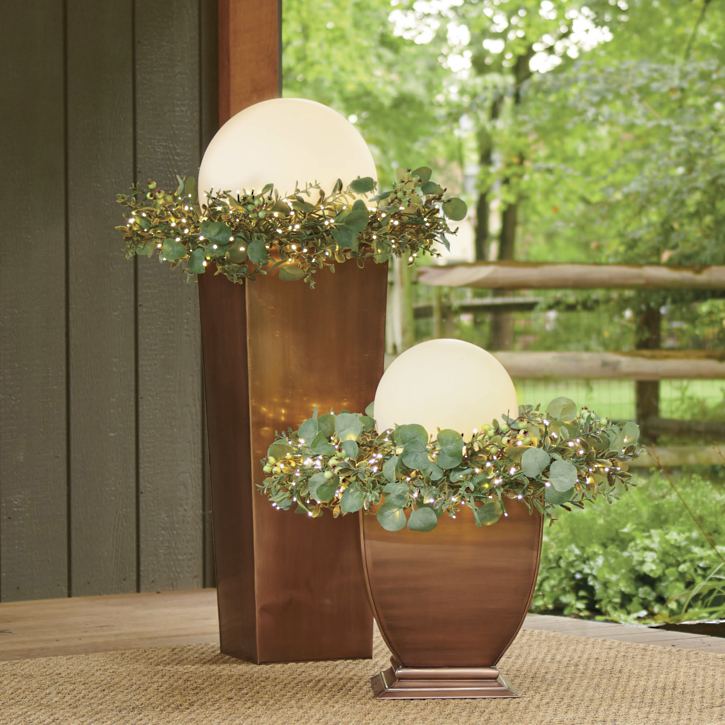 AuroraGlow - Gartenkugel mit ferngesteuertem farbwechselndem LED-Licht