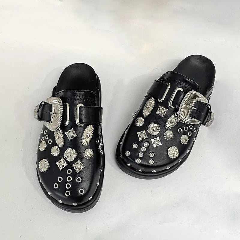 Noura – Punk inspirierte Hausschuhe mit gepolsterter Innensohle und rutschfester Sohle