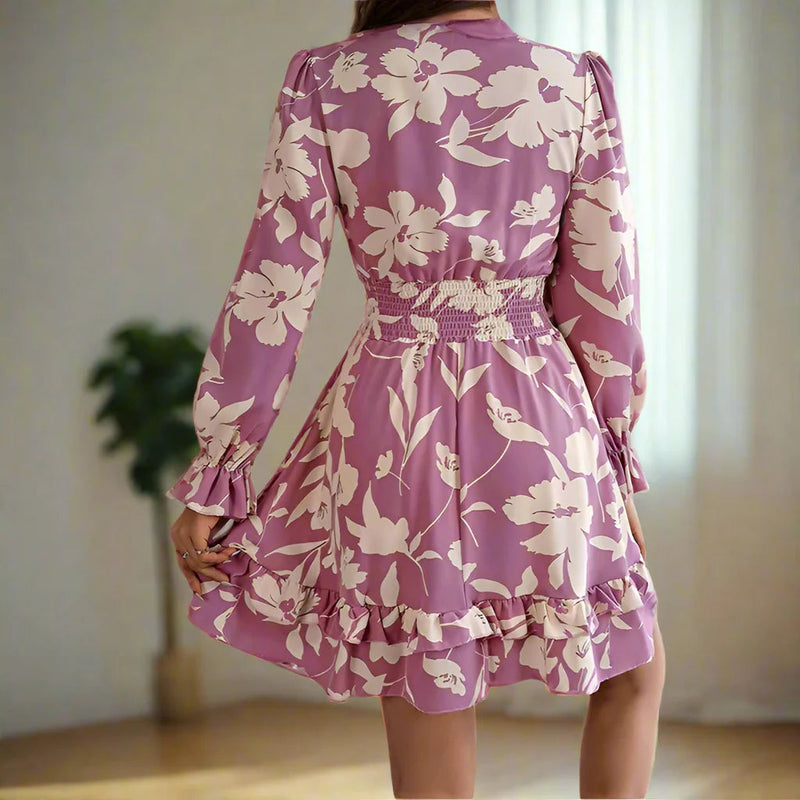 Marlene – Modisches Blumen Minikleid mit V Ausschnitt und langen Ärmeln