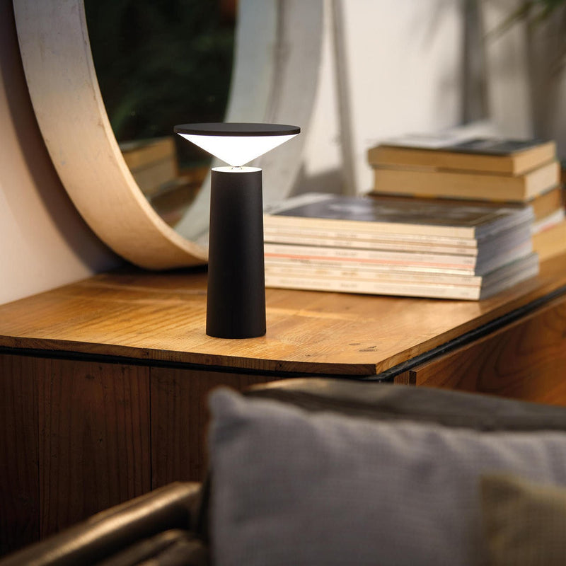 GlowNova - Tragbare USB Lade Tischlampe mit flexiblen Beleuchtungsoptionen