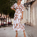 Zurina - Lässiges bedrucktes Midikleid mit V Ausschnitt und kurzen Ärmeln