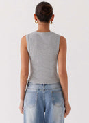 Wiebina – Leichtes ärmelloses Schlanke Passform Top mit Knopfleiste